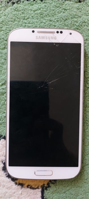 Телефоный на запчасти