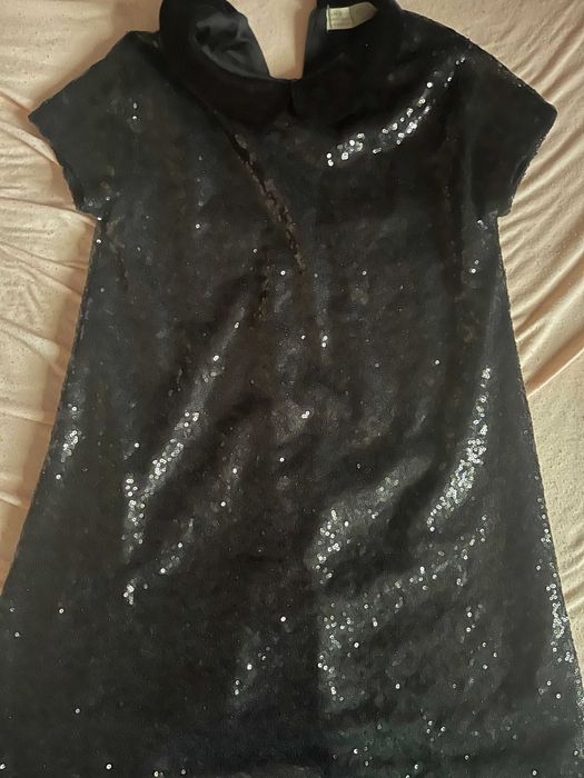 Rochie Zara, neagra, cu paiete, marimea 134, stare super