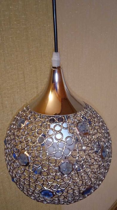 Люстра - Шар в хорошем состоянии б/у.