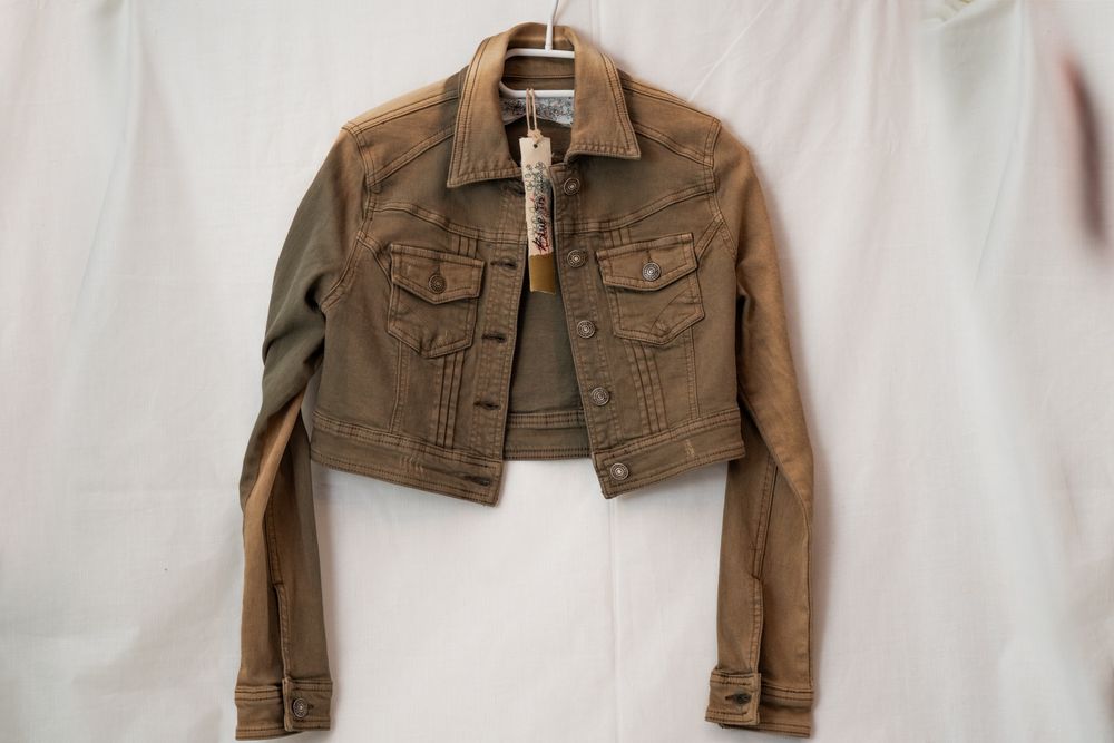 Geaca blugi maro noua Blue In, mărime M, scurta