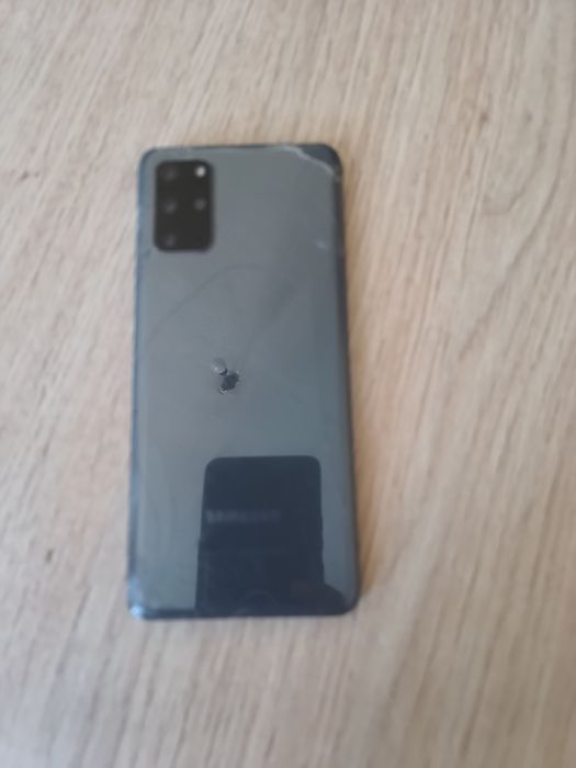 Vind telefon s20 plus se aprinde și se stinge