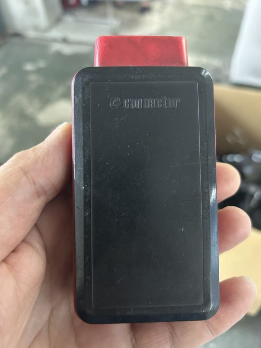 Tester launci se aprinde becurile