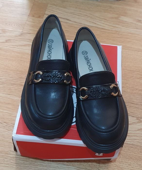 Школьные туфли для девочек