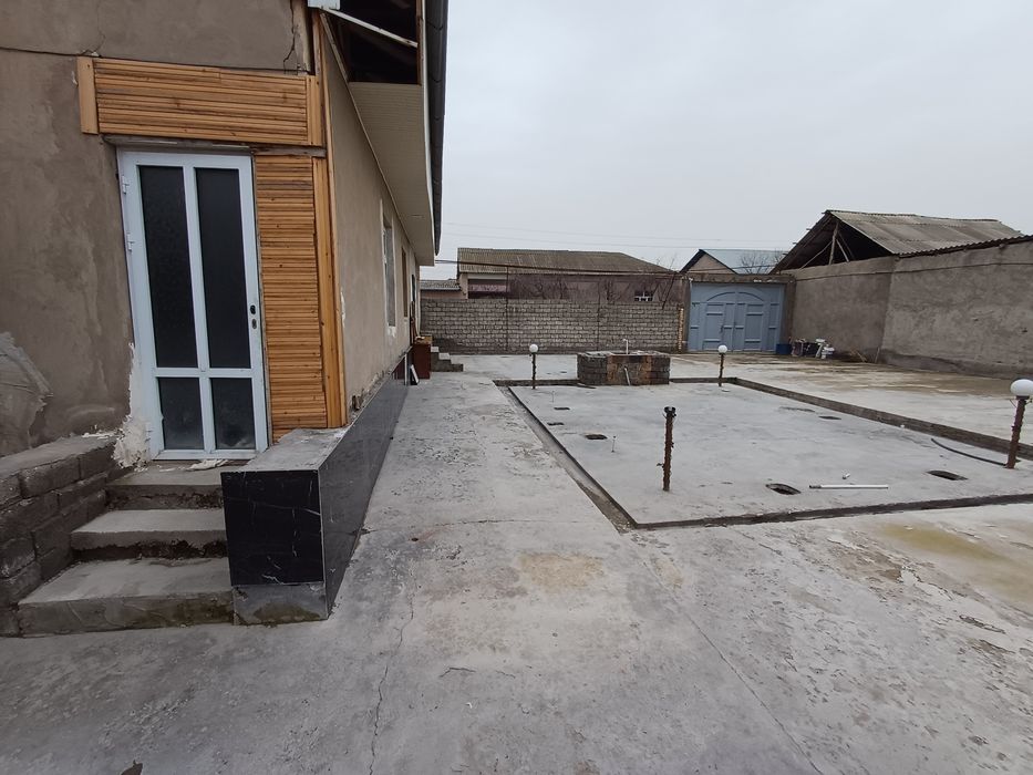 5 sotix uchastka sotiladi