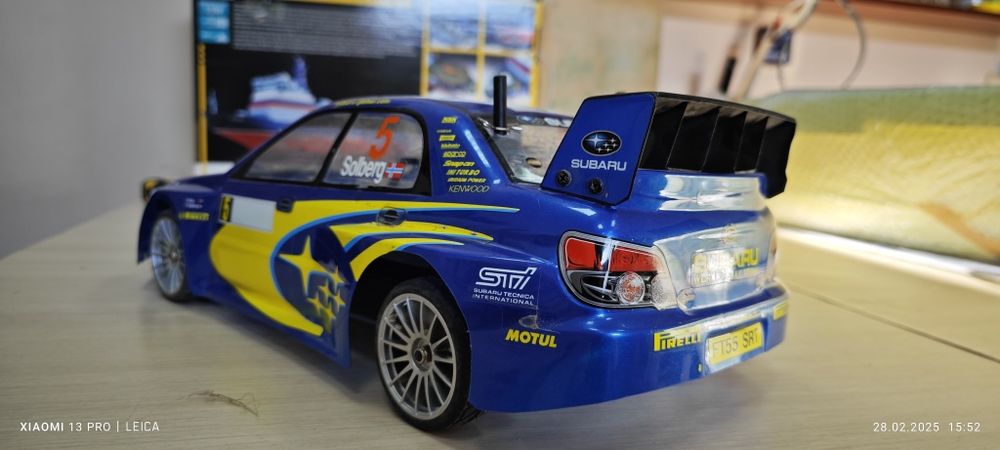 Машинка на радиоуправлении на нитрометане