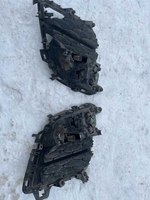 Передние противотуманные фары мазда CX-7.