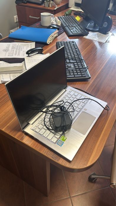 Продаю наутбук асус