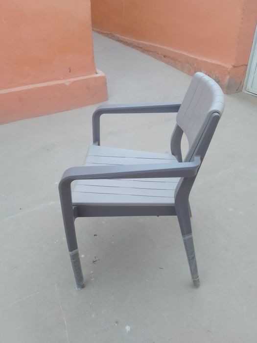 yuqori sifatli plastik stul