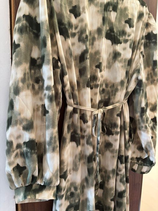 Көйлектер сатылады