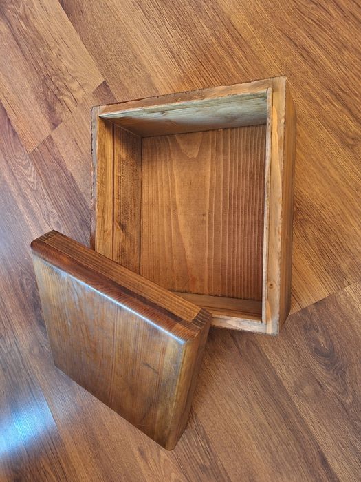 Дървена кутия масив