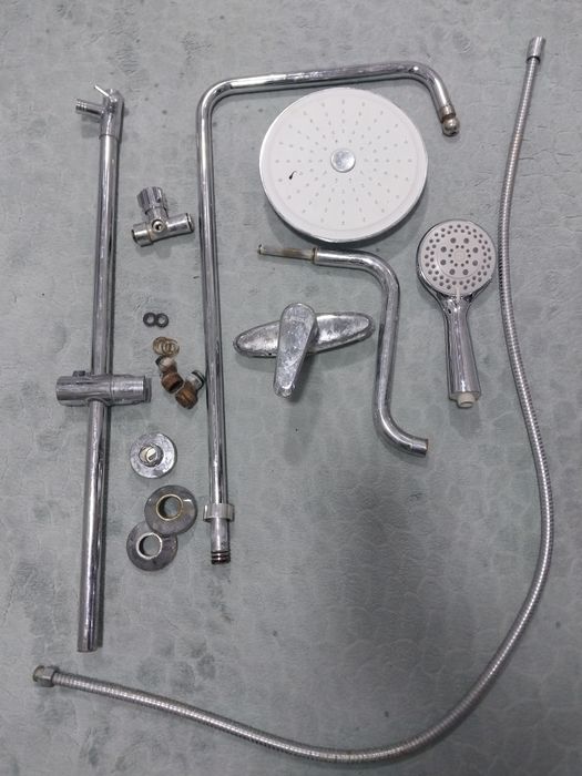 Смеситель ванный в б/у рабочем состоянии