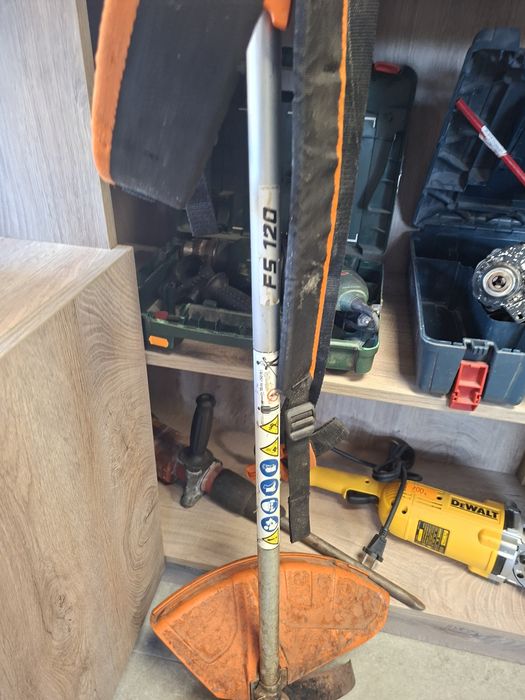 Stihl is 120 бензинова