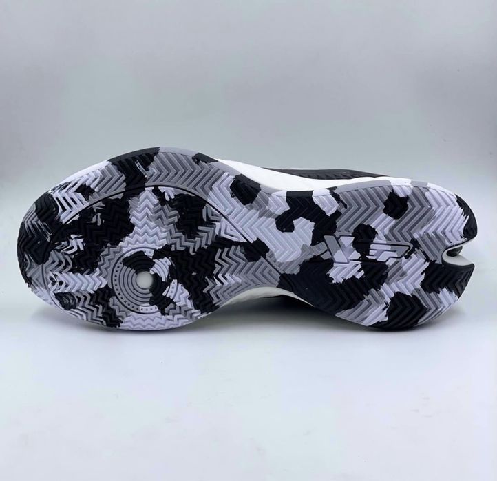 Кроссовки Xtep 976319