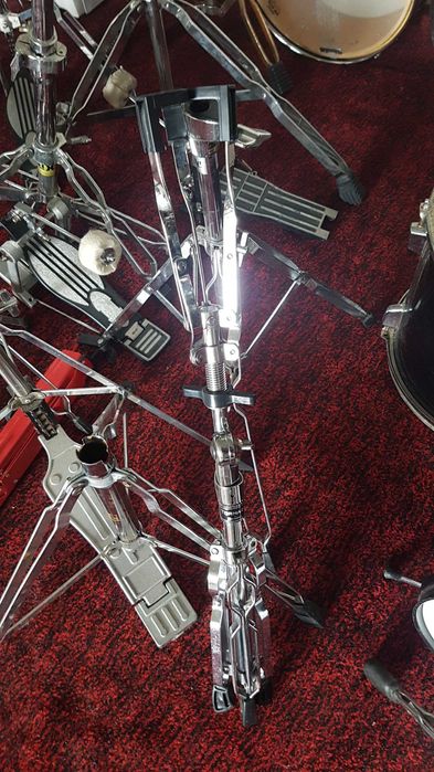 Барабани и Китари за ремонт от 40 лв. Китара 60 лв.