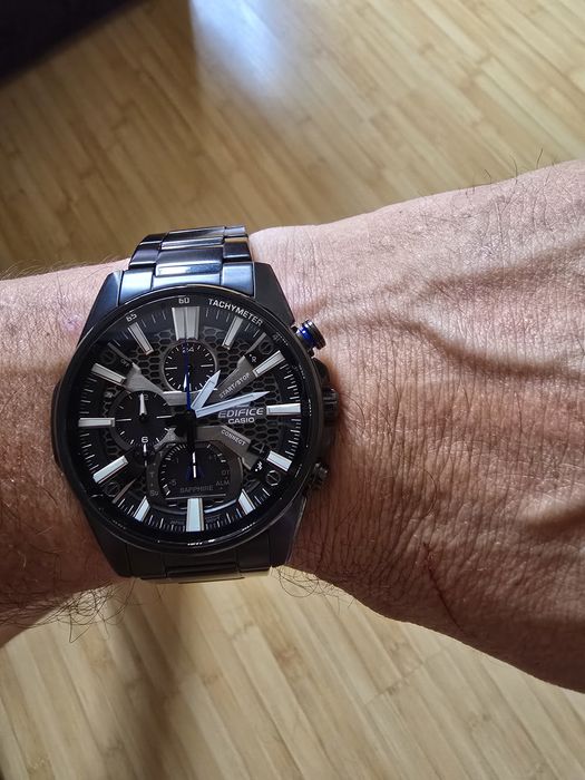 Ceas Casio Edifice EQB-1200DC-1A