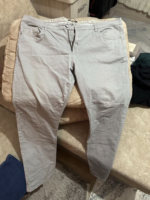 Продам джинсы и штаны.