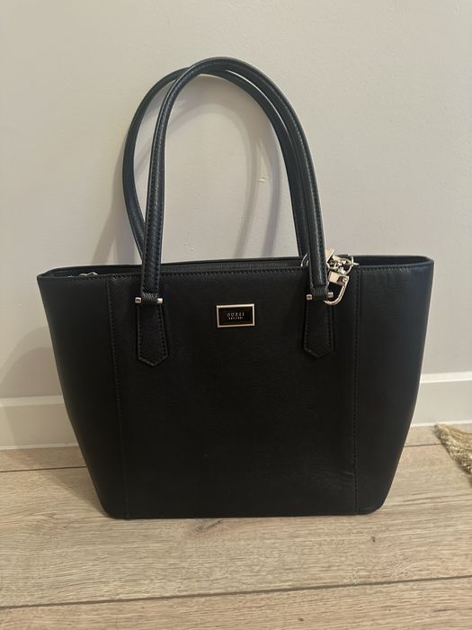 Продам тоут сумку от guess