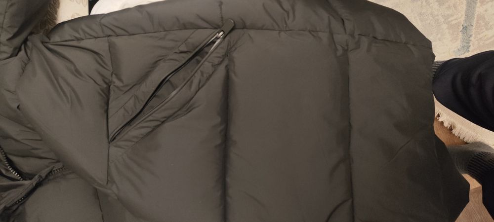 Продаю стильную куртку