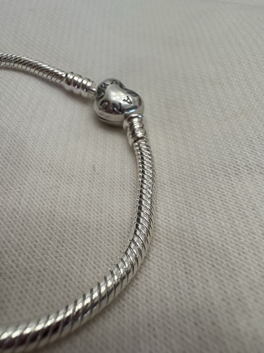 Bratara Pandora moments noua 17 cm