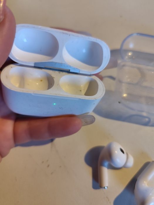 Căști iPhone airpods 2 pro
