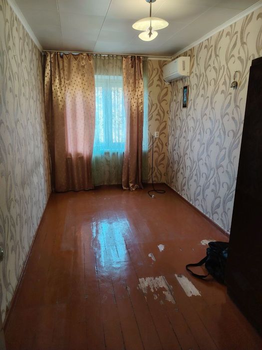 Срочно продаётся Чиланзар 6 Кирпичный дом. Балкон 1,5*6