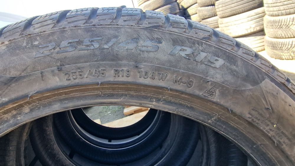 Anvelope 255/45R19 marca Pirelli, DOT 2021,6 mm,M +S