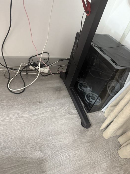 Продается очень мощный игровой Пк