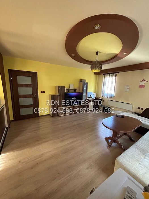 Продава се Тристаен апартамент в Казанлък - 110 кв.м за 1368 €/кв.м - Снимка #12