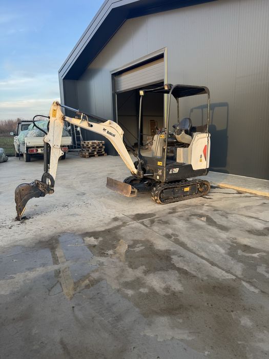 Miniexcavator Bobcat E19