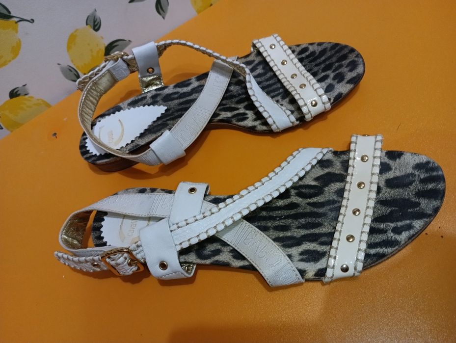 Just Cavalli N 37,5 - 42 лв