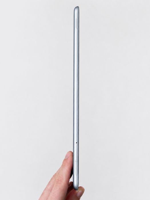 iPad 6 128GB LTE / Cellular A1954 | 81 cicluri | Stare impecabilă