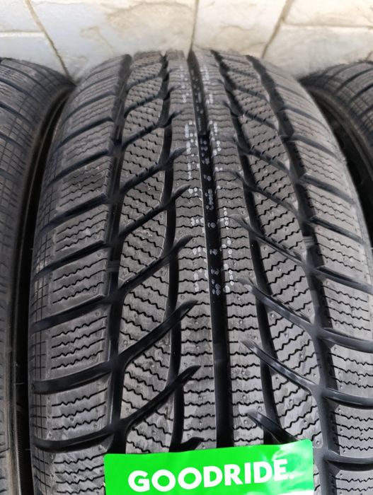 Зимни гуми Goodride 205/55/16 dot 2925,БОРД