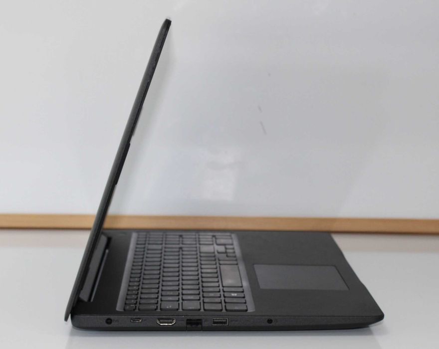 Лаптоп DELL Latitude E3590 15.6'' i5-8250U/8GB/256SSD