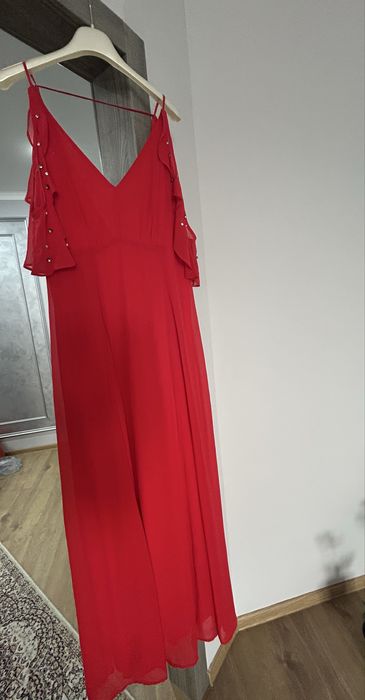 Нарядное вечернее платье