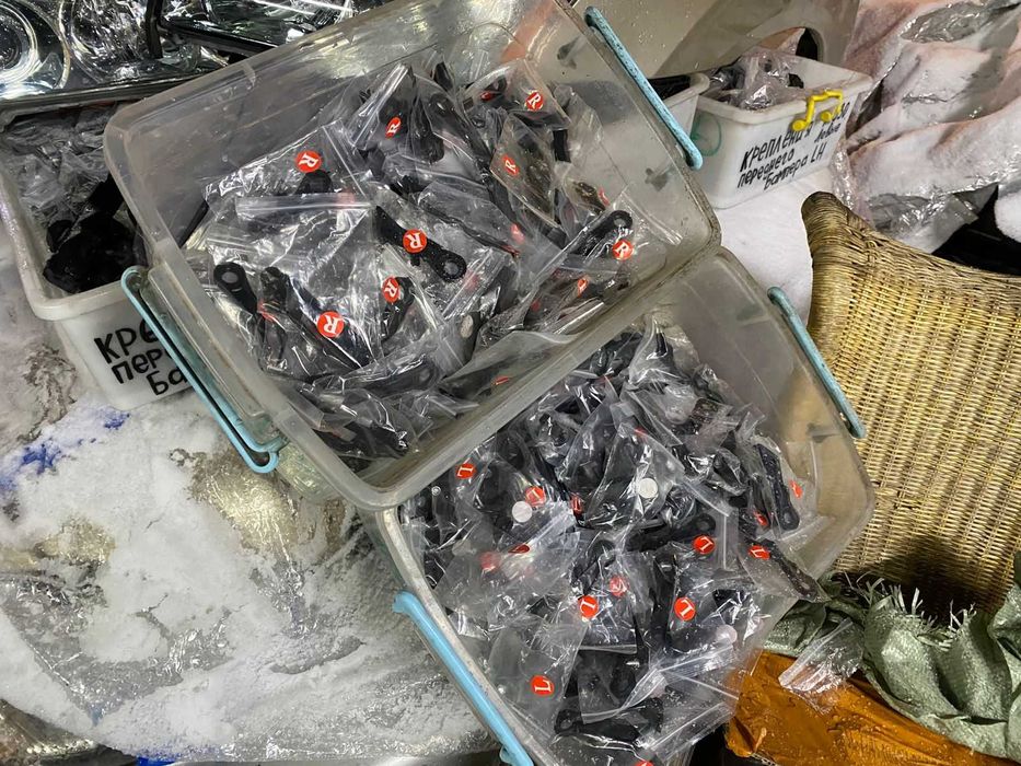 Ушки фар  LEXUS RX300//330//450//400h