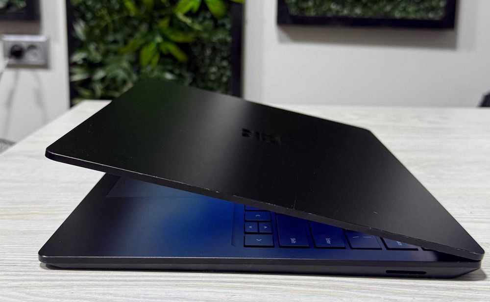 Microsoft Surface Laptop 4 13,5" 2K Сенсор core i7-1185G7 16GB/512GB