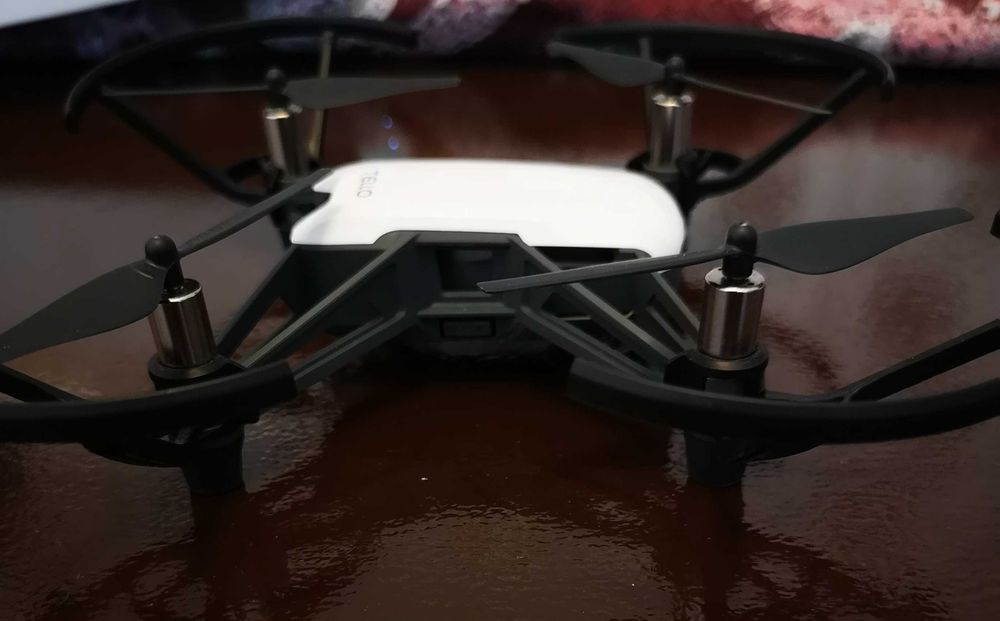 Tello дрон БЕЗ БАТЕРИЯ! / Tello drone WITHOUT BATTERY!