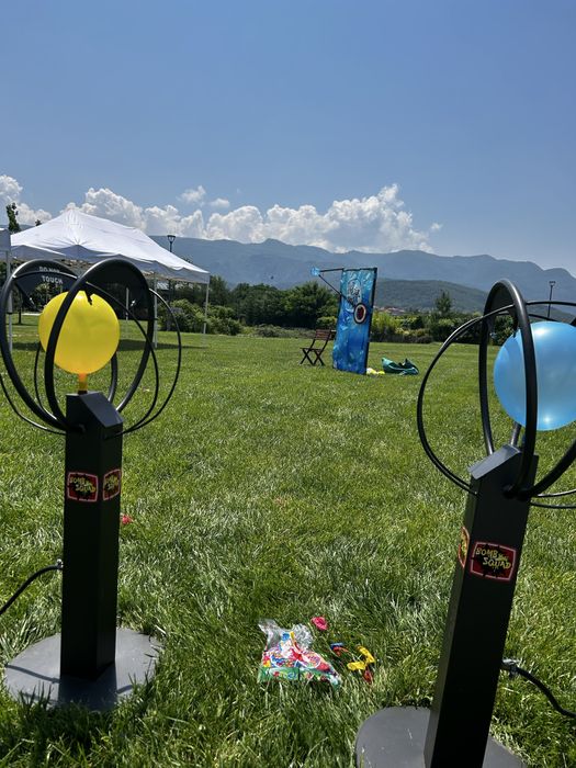 Надуваеми и тиймбилдинг игри под наем. Атракциони и съоръжения.