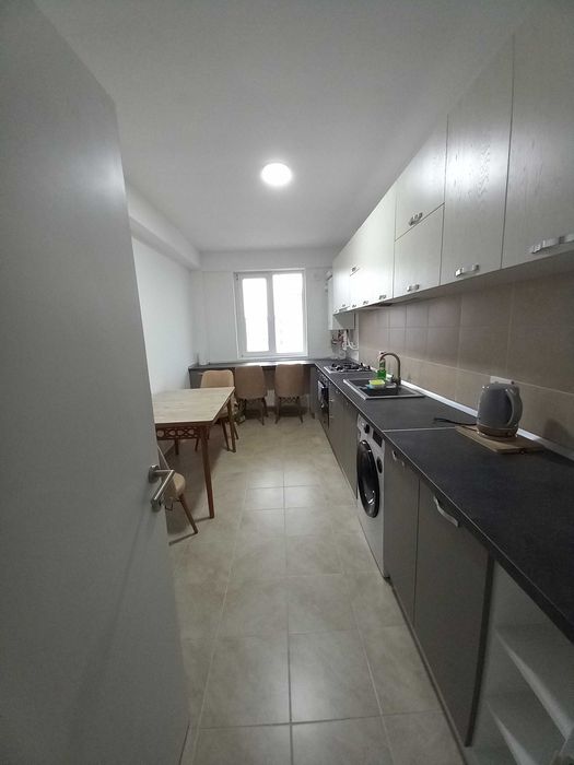 Vând apartament 2 camere Popesti Leordeni, 66 mp + parcare subteran, 86000euro, Metrou Leonida