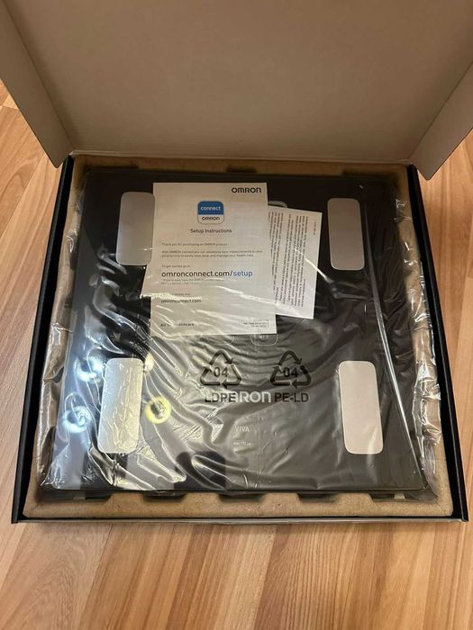 Умные весы-жироанализатор OMRON VIVA (мониторинг состава тела)