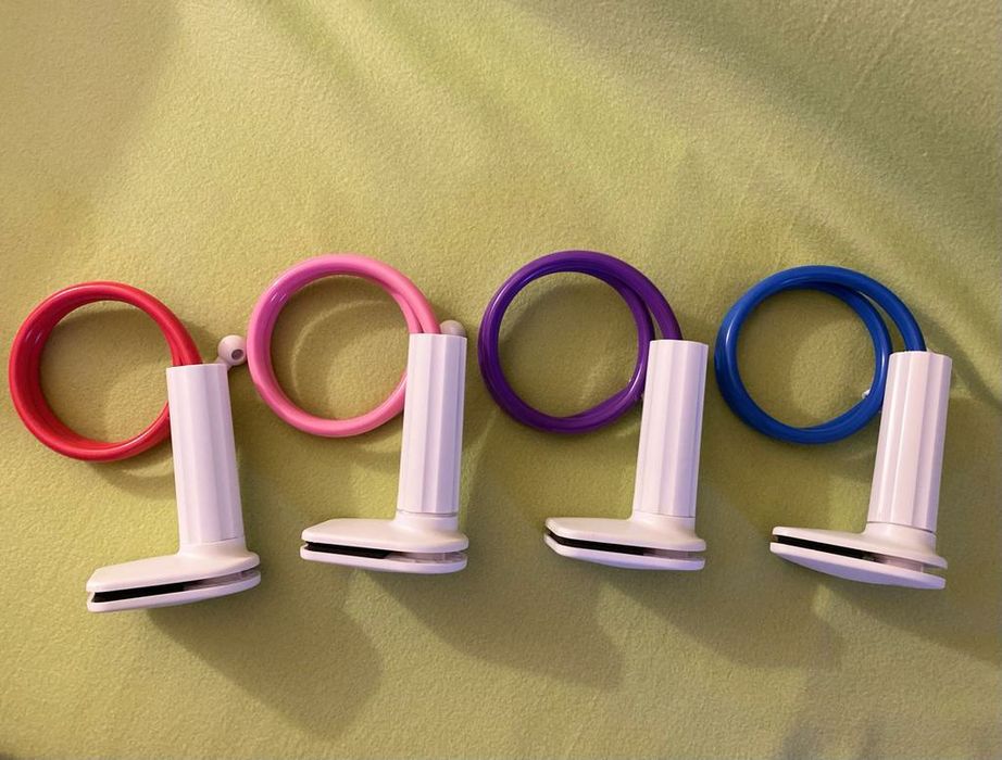 Vand 20 bucati suport tableta diverse culori