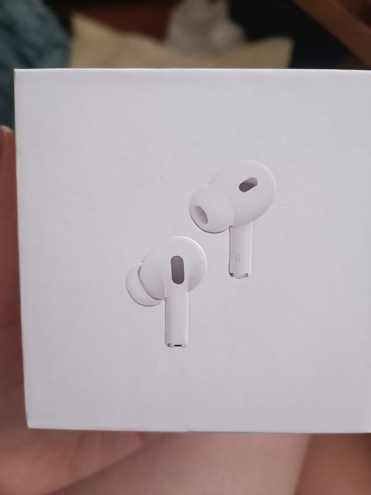 Продам AirPods Pro 2 поколения