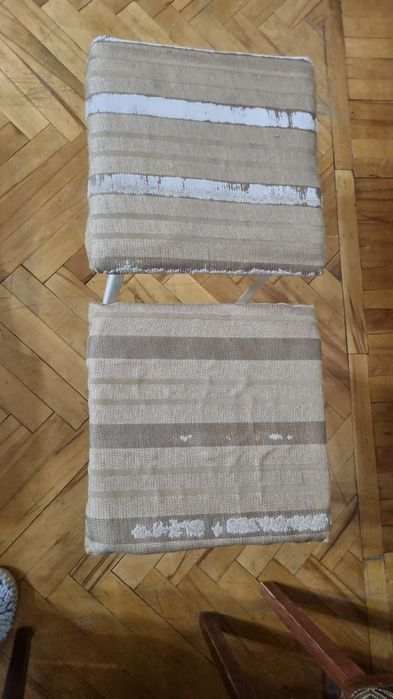 Табуретки,стульчики,с железными ножками