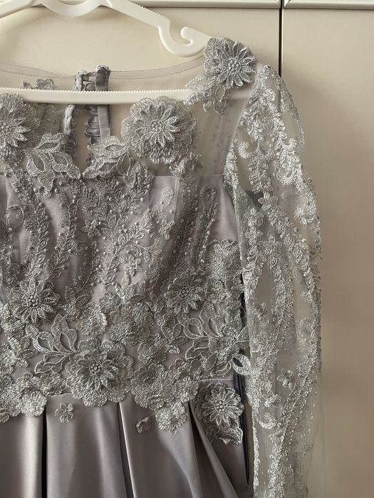 Vecherniy koylak sotiladi 200000