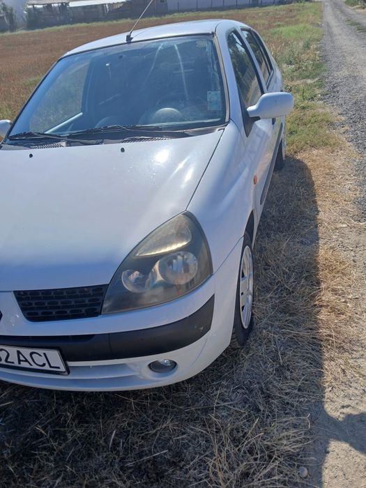 Vând Renault Clio