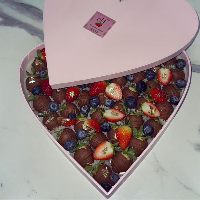 Клубника в шоколаде klubnika shokolad подарок праздник