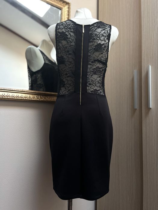 Rochie neagră, Guess LosAngeles