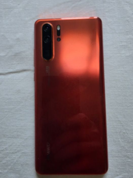 Продавам Huawei P30 Pro 256GB