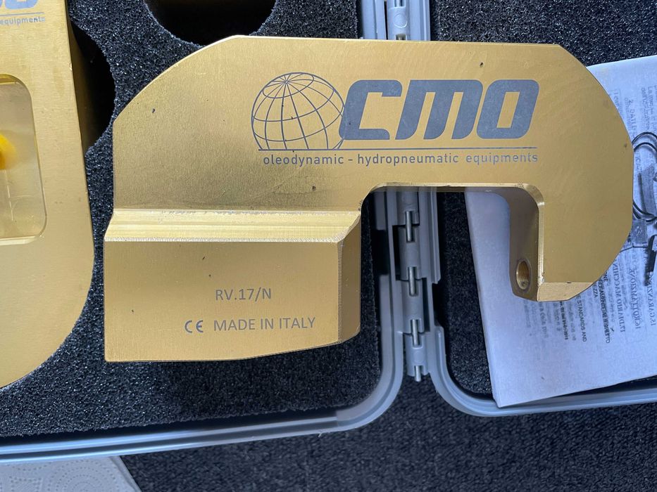 АВТОМОБИЛНА хидравлична Нитачка CMO RV06 6 тона 700Бара 10150 пси ТОП