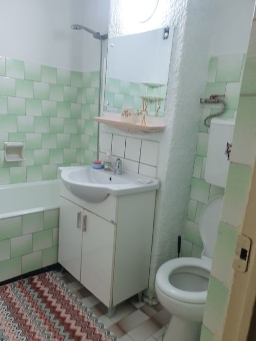 Apartament de închiriat